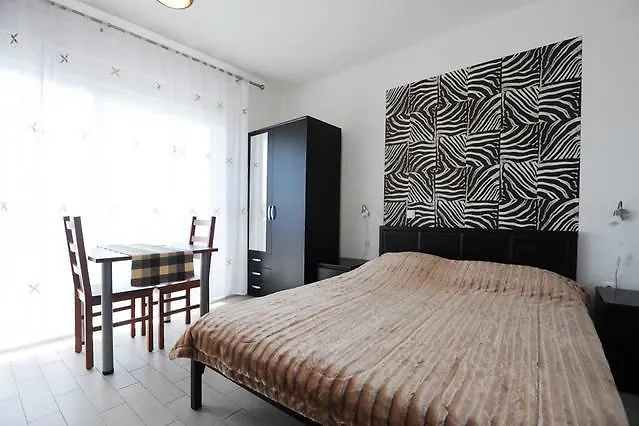 Affabilis Vip House Apartment Trogir